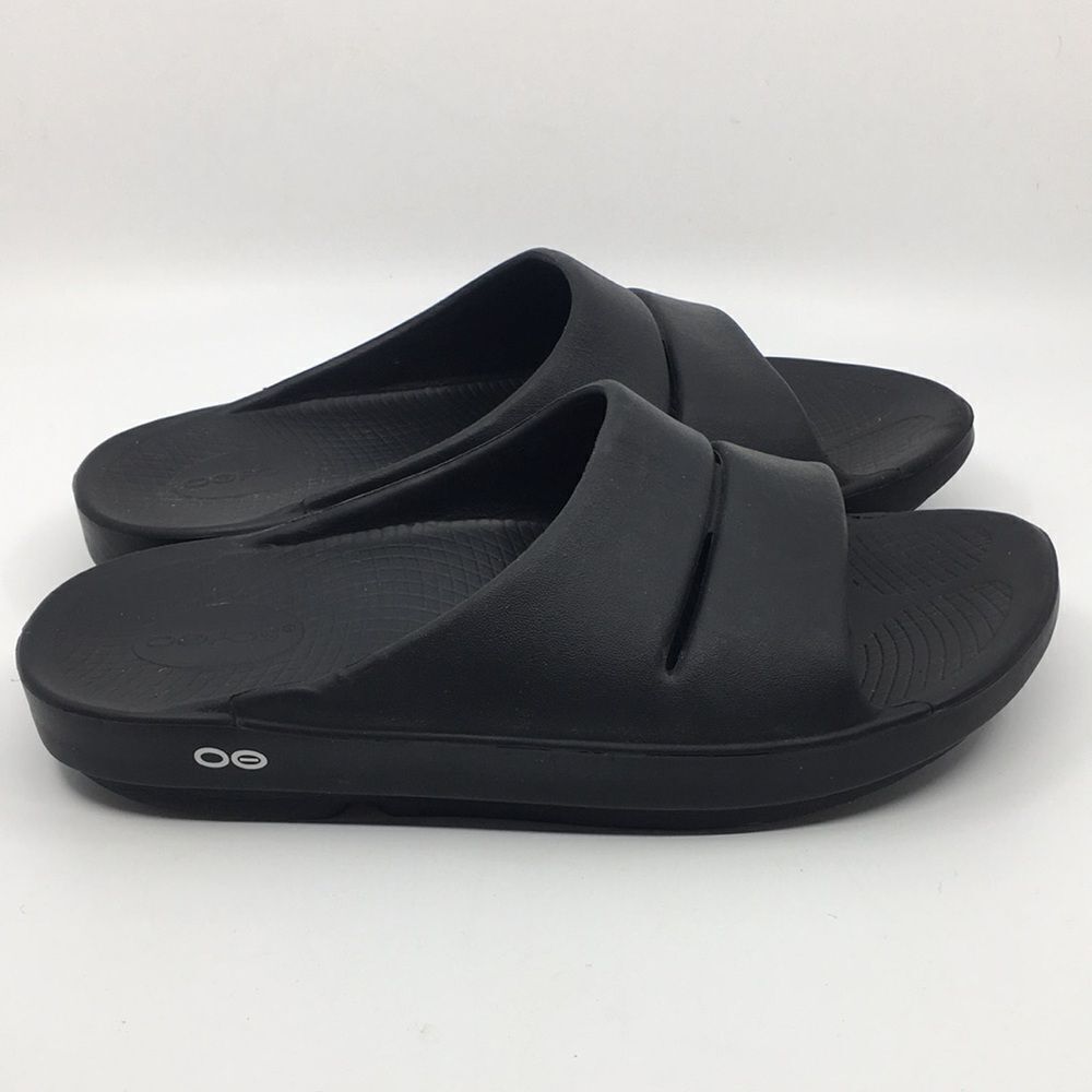 Oofos Ooahh Black Slides Sandals Unisex EU 42 M9 W11 Recovery Therapy slides